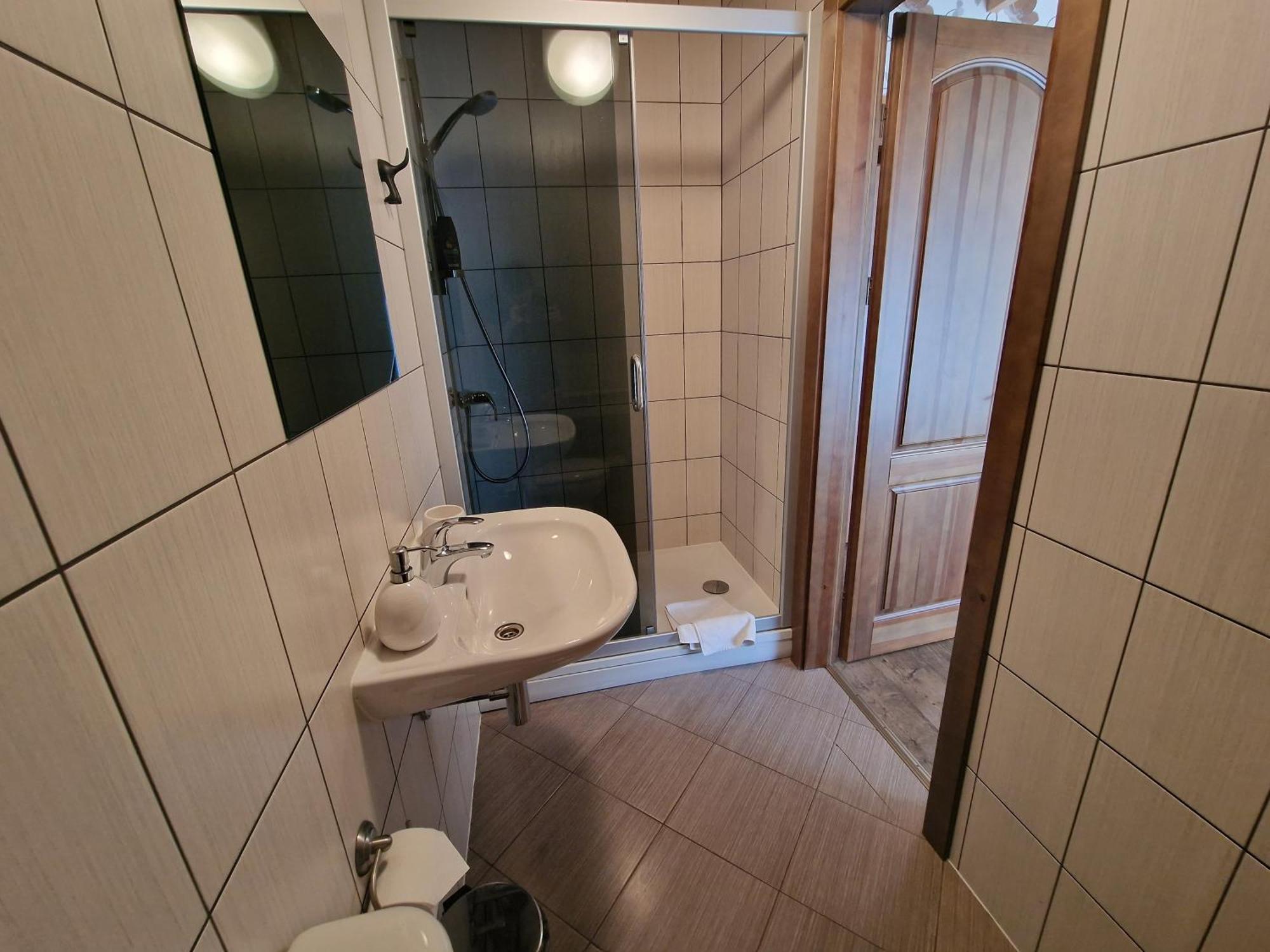 Roksala Pension Taruciai Buitenkant foto