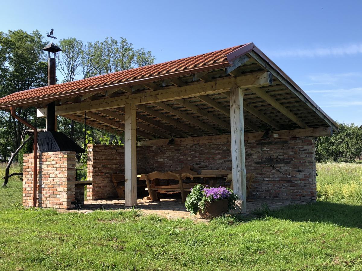 Roksala Pension Taruciai Buitenkant foto